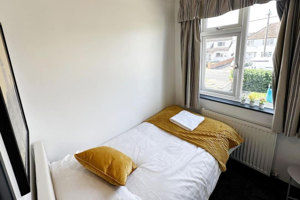 Green Haven Villa - 4Br Spacious House With Hot Tub, Ample Parking, Air Condition, Wifi, Netflix, Patio & Garden Kidlington Eksteriør bilde